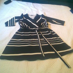 Black/White 3/4 Sleeve Dress